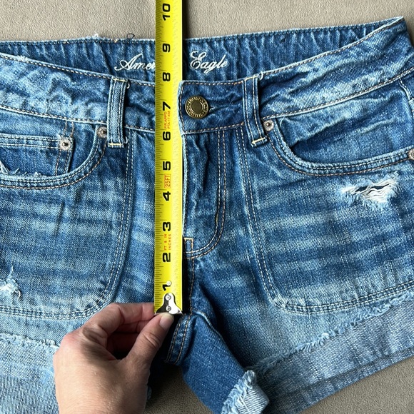 American Eagle distressed jean shorts size 6 B21 - Picture 7 of 10